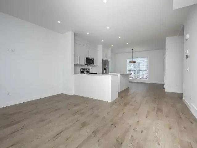 Townhouse for rent in Northwest, Alberta