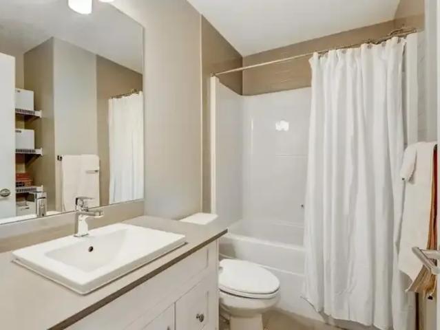 Townhouse for rent in Northwest, Alberta