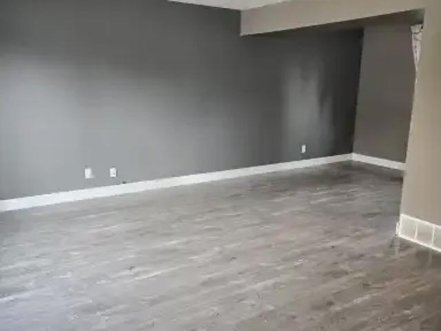 Townhouse for rent in Northwest, Alberta