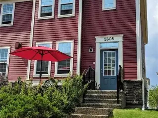 Townhouse for rent in Northwest, Alberta