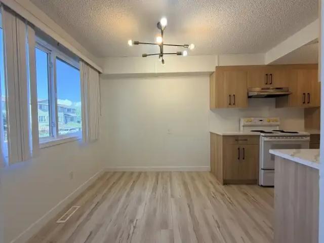 Townhouse for rent in Northwest, Alberta