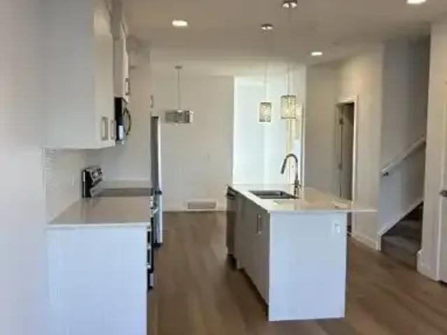 Townhouse for rent in Northwest, Alberta