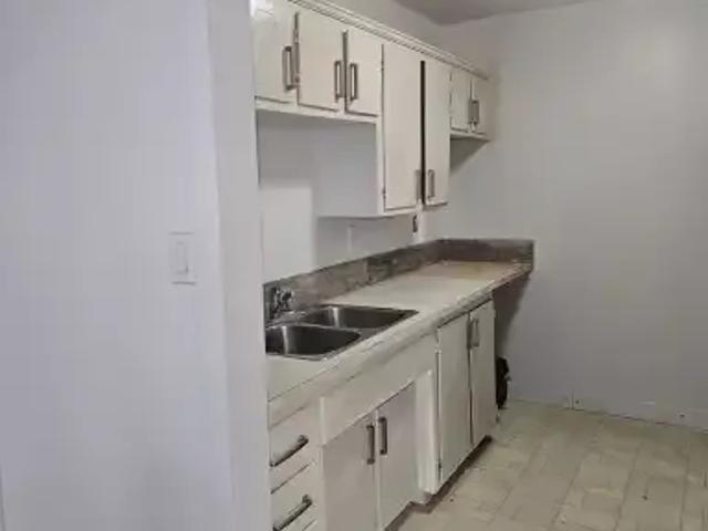 Townhouse for rent in Northwest, Alberta