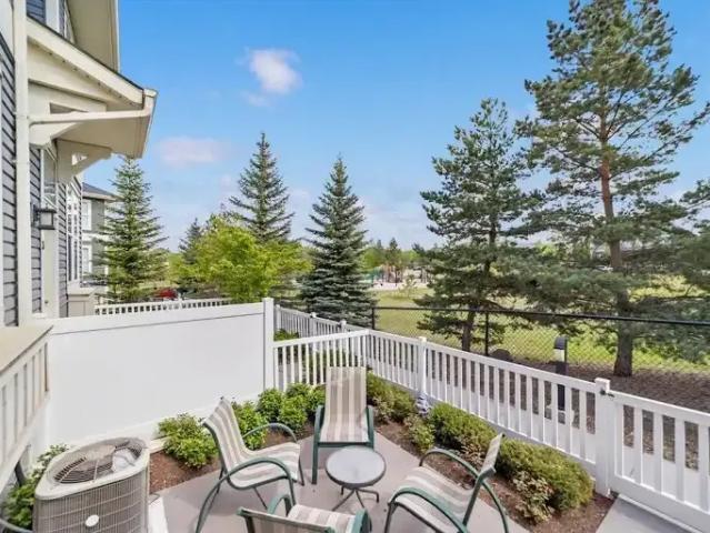 Townhouse for rent in Northwest, Alberta