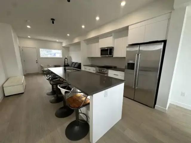 Townhouse for rent in Northwest, Alberta