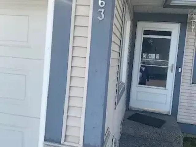 Townhouse for rent in Northwest, Alberta