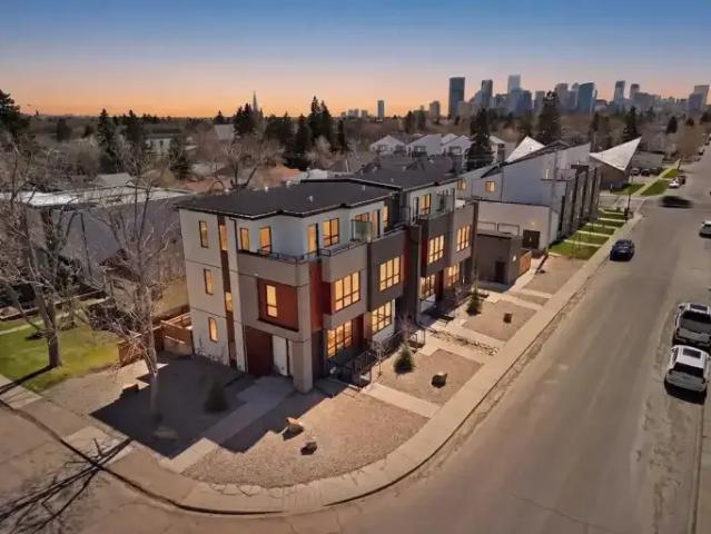 Townhouse for rent in Northwest, Alberta