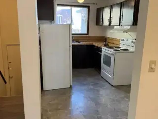 Townhouse for rent in Northwest, Alberta