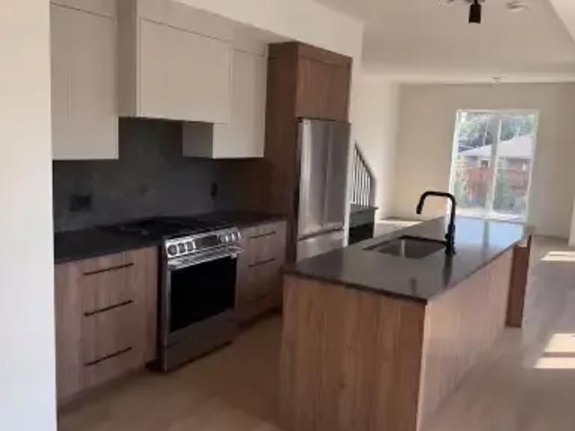 Townhouse for rent in Northwest, Alberta