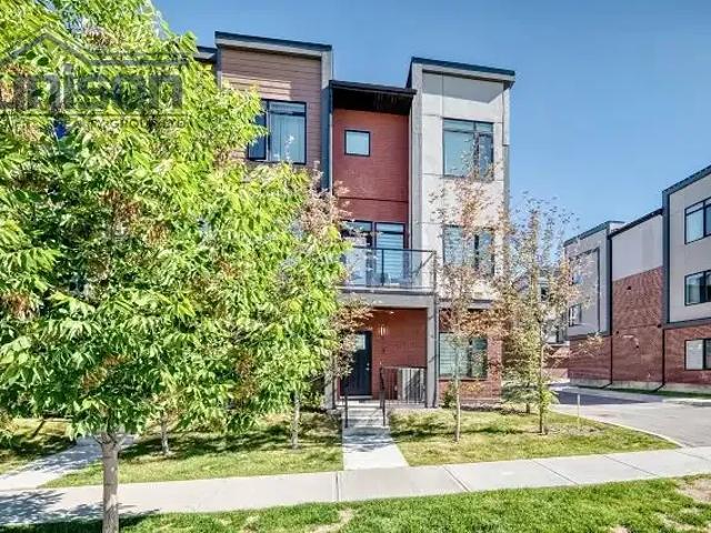 Townhouse for rent in Northwest, Alberta