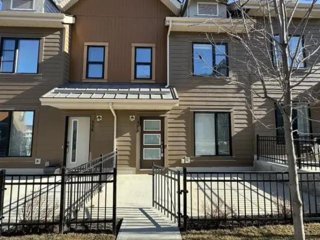 Townhouse for rent in Northwest, Alberta
