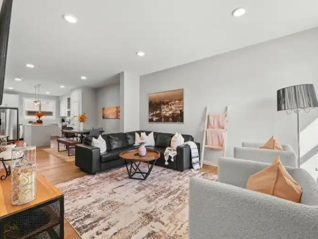 Townhouse for rent in Northwest, Alberta