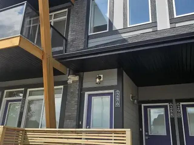 Townhouse for rent in Northwest, Alberta