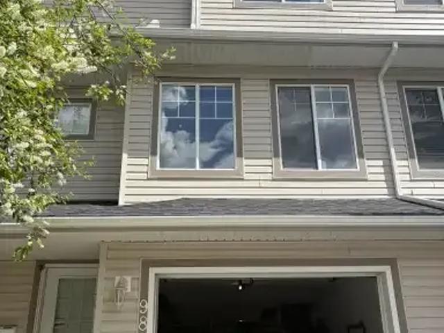 Townhouse for rent in Northwest, Alberta