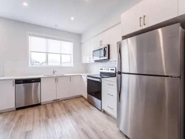 Townhouse for rent in Northwest, Alberta