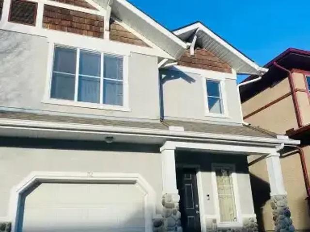 Townhouse for rent in Northwest, Alberta