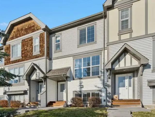 Townhouse for rent in Northwest, Alberta