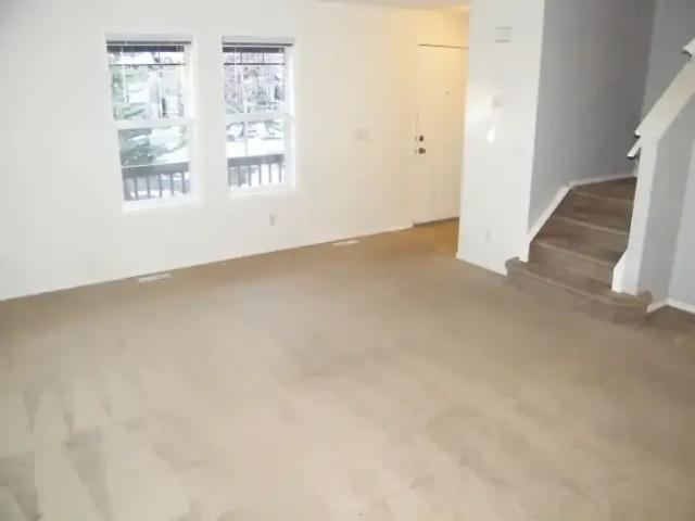 Townhouse for rent in Northwest, Alberta