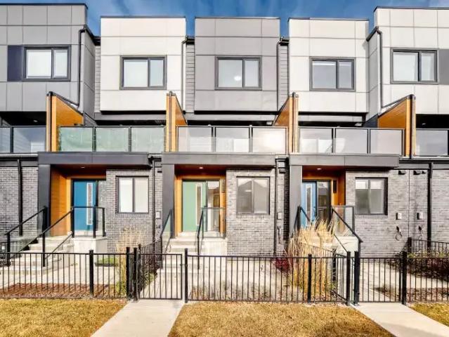 Townhouse for rent in Northwest, Alberta