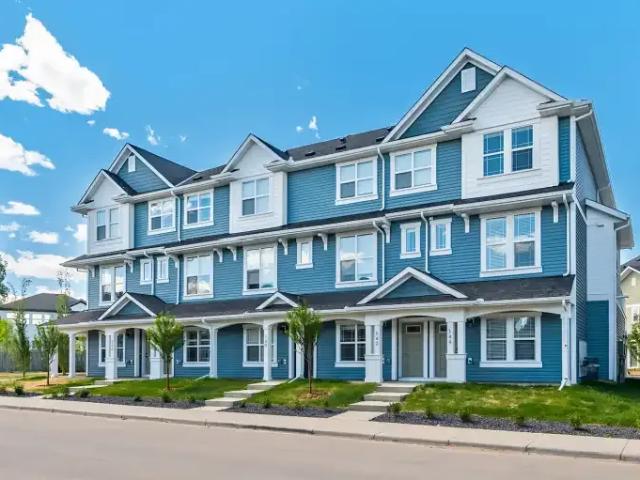 Townhouse for rent in Northwest, Alberta