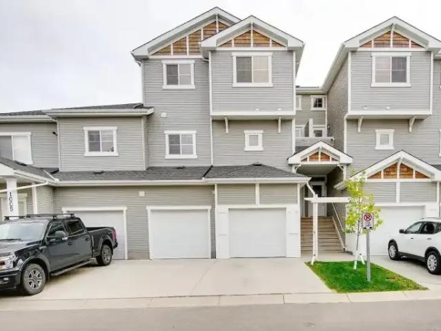 Townhouse for rent in Northwest, Alberta