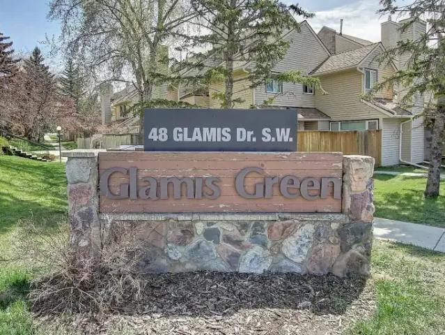 Townhouse for rent in Northwest, Alberta