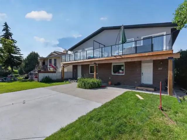 Townhouse for rent in Northwest, Alberta