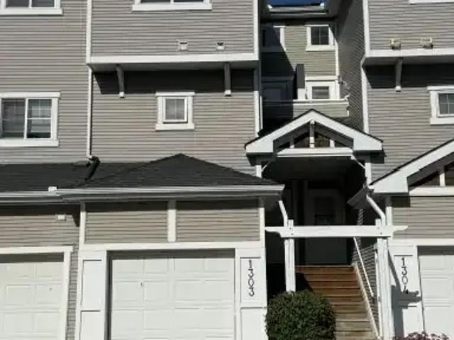 Townhouse for rent in Northwest, Alberta