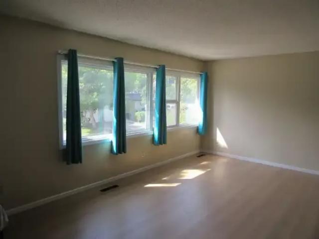 Townhouse for rent in Northwest, Alberta