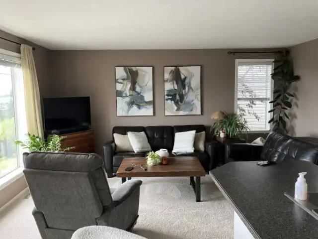 Townhouse for rent in Northwest, Alberta