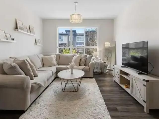 Townhouse for rent in Northwest, Alberta