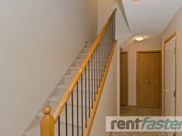 Townhouse for rent in Northwest, Alberta