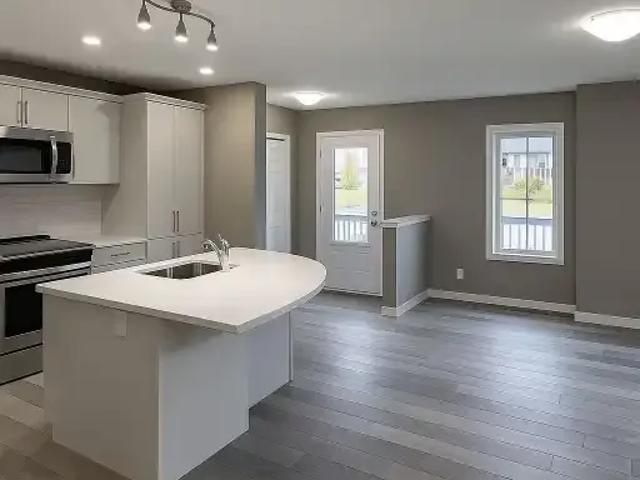 Townhouse for rent in Northwest, Alberta