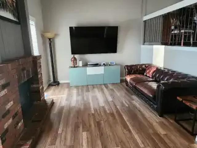 Townhouse for rent in Silver Springs, Calgary