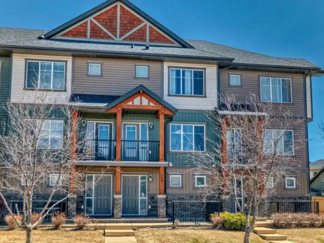 Townhouse for rent in Skyview Ranch, Calgary