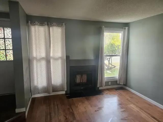 Townhouse for rent in Woodlands, Calgary