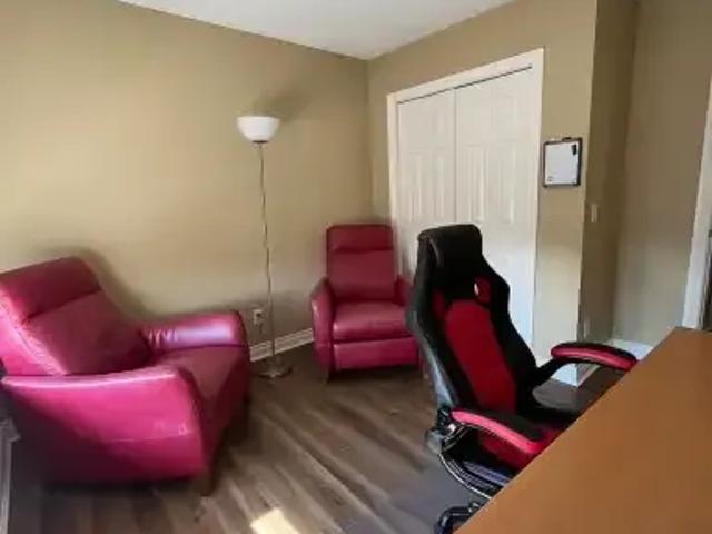 Townhouse for rent in Cedarbrae, Calgary