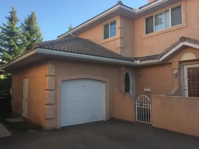 Townhouse for rent in Coral Cove Estates, Calgary