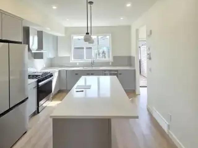 Townhouse for rent in Belvedere, Calgary