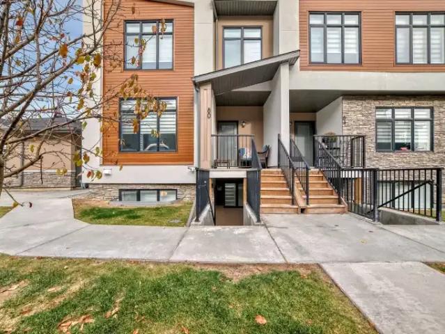 Townhouse for rent in Currie Barracks, Calgary