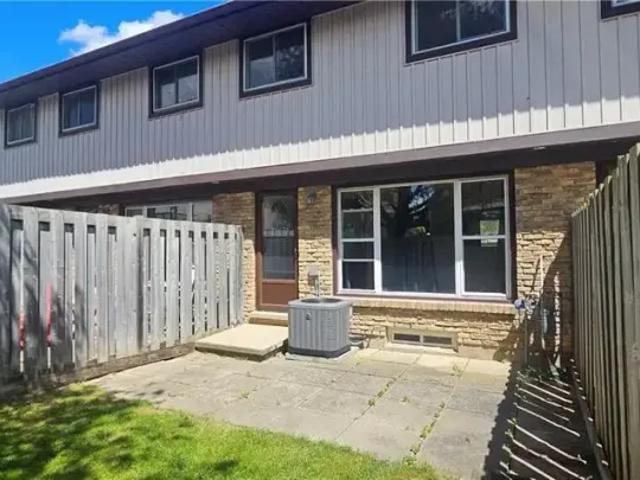 Townhouse for rent in Cambridge, Ontario