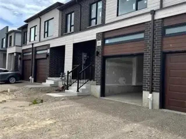 Townhouse for rent in Cambridge, Ontario