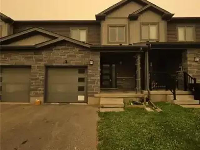 Townhouse for rent in Cambridge, Ontario