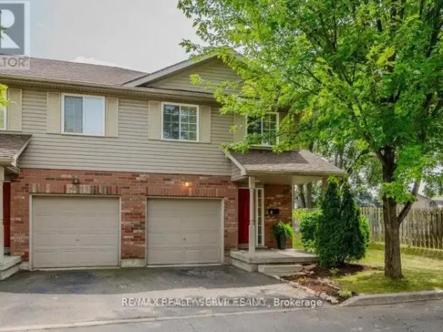 Townhouse for rent in Cambridge, Ontario