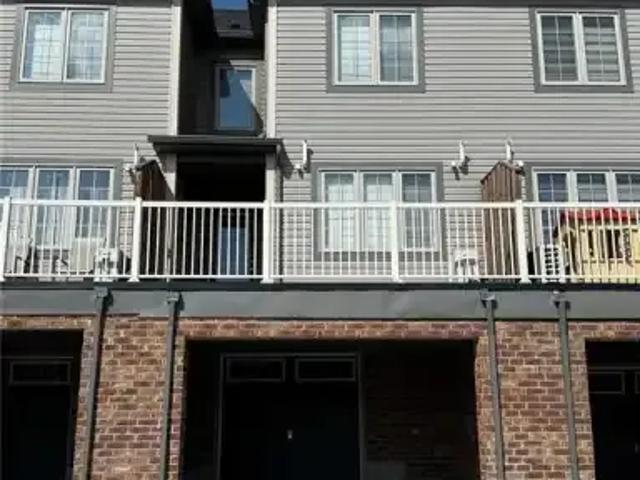 Townhouse for rent in Cambridge, Ontario