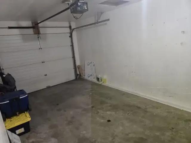 Townhouse for rent in Chestermere, Alberta