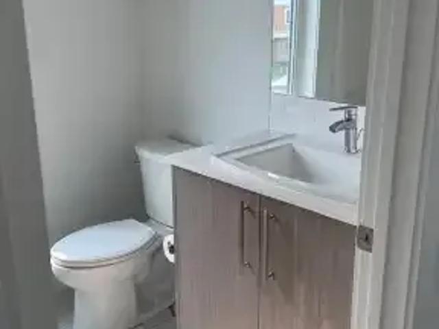 Townhouse for rent in Chestermere, Alberta