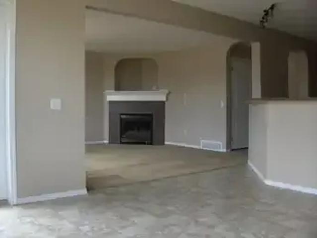 Townhouse for rent in Chestermere, Alberta