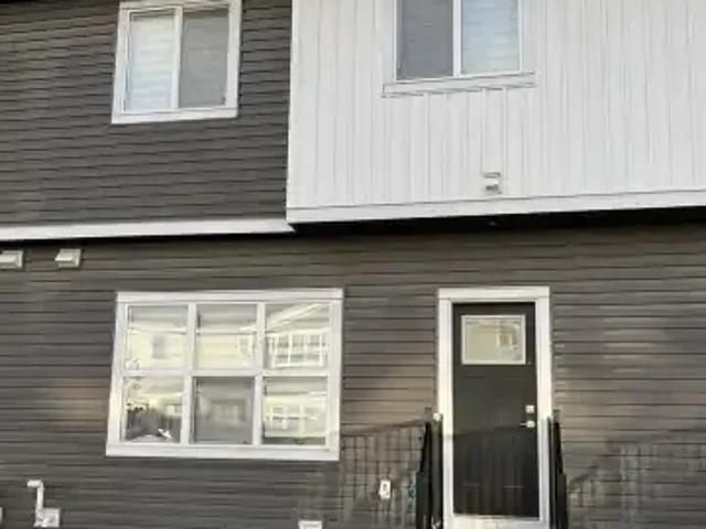 Townhouse for rent in Alberta
