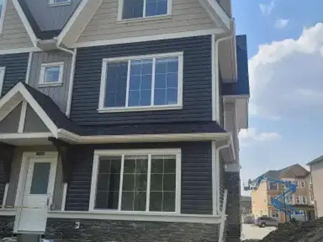 Townhouse for rent in Alberta
